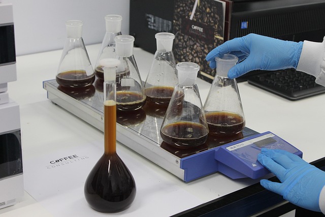 Witcobond水性聚氨酯分散體的固含量對(duì)終涂膜性能的影響分析